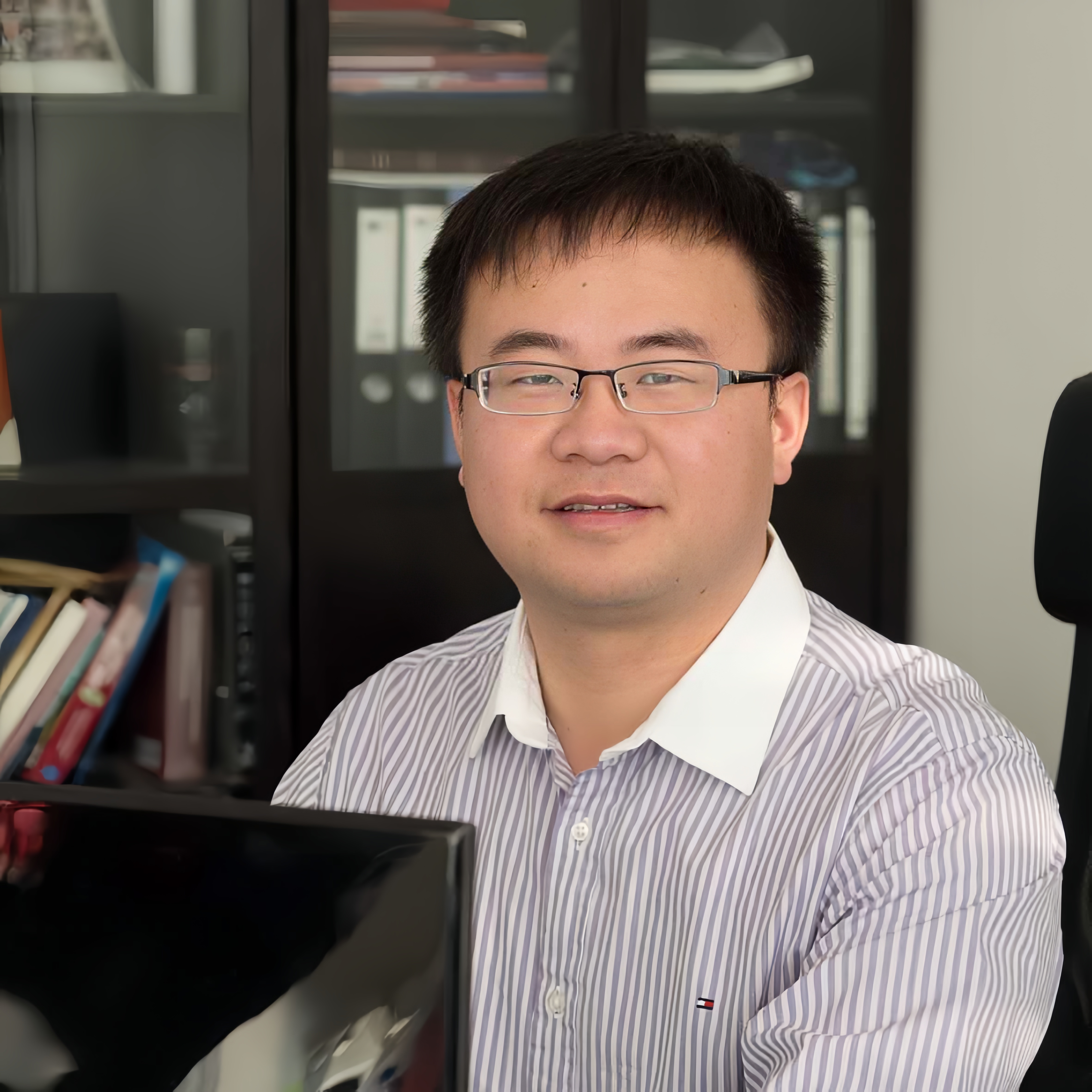 百博买球创新论坛第一千七百九十四讲：多元介孔材料的合成与性能研究