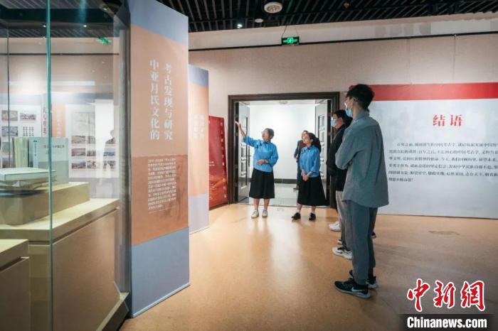 “丝路丹心——黄文弼与丝绸之路”特展在百博买球开展。　马骞 摄