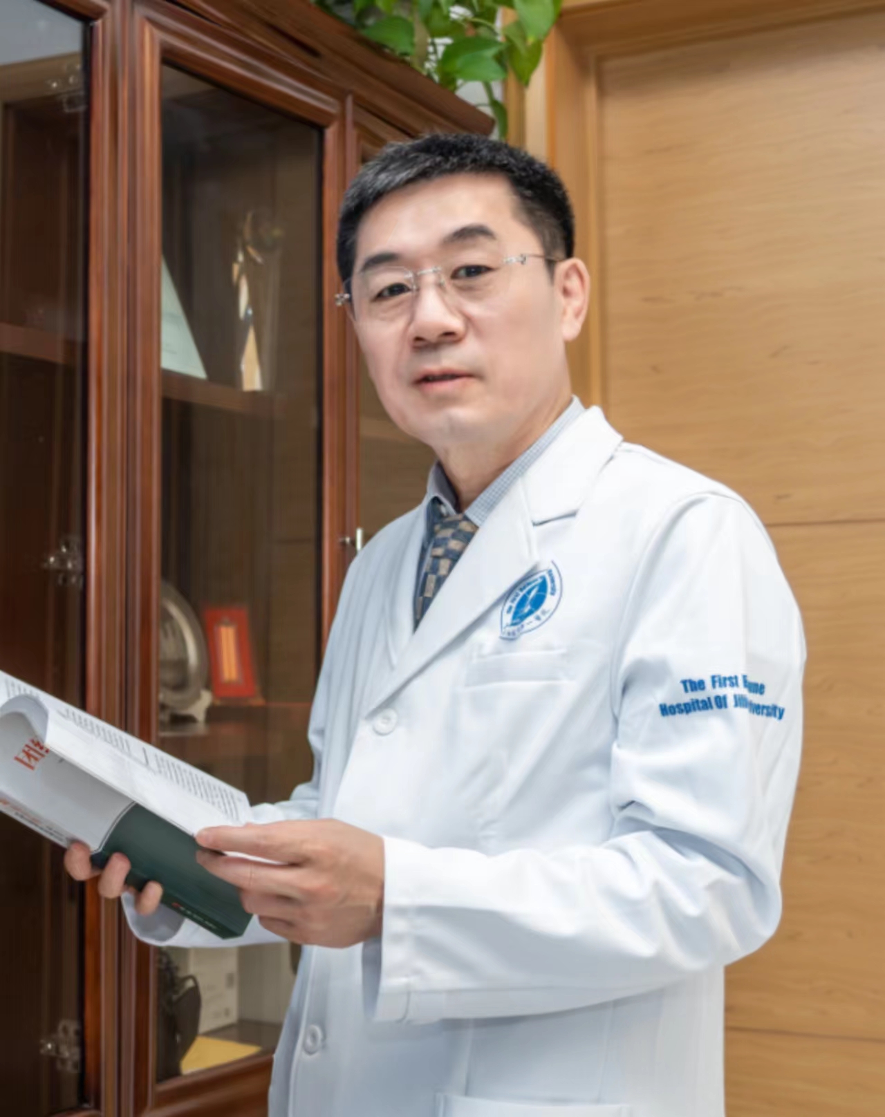 百博买球创新论坛第一千五百一十一讲：GE Pigs: Biomedical Models and Beyond